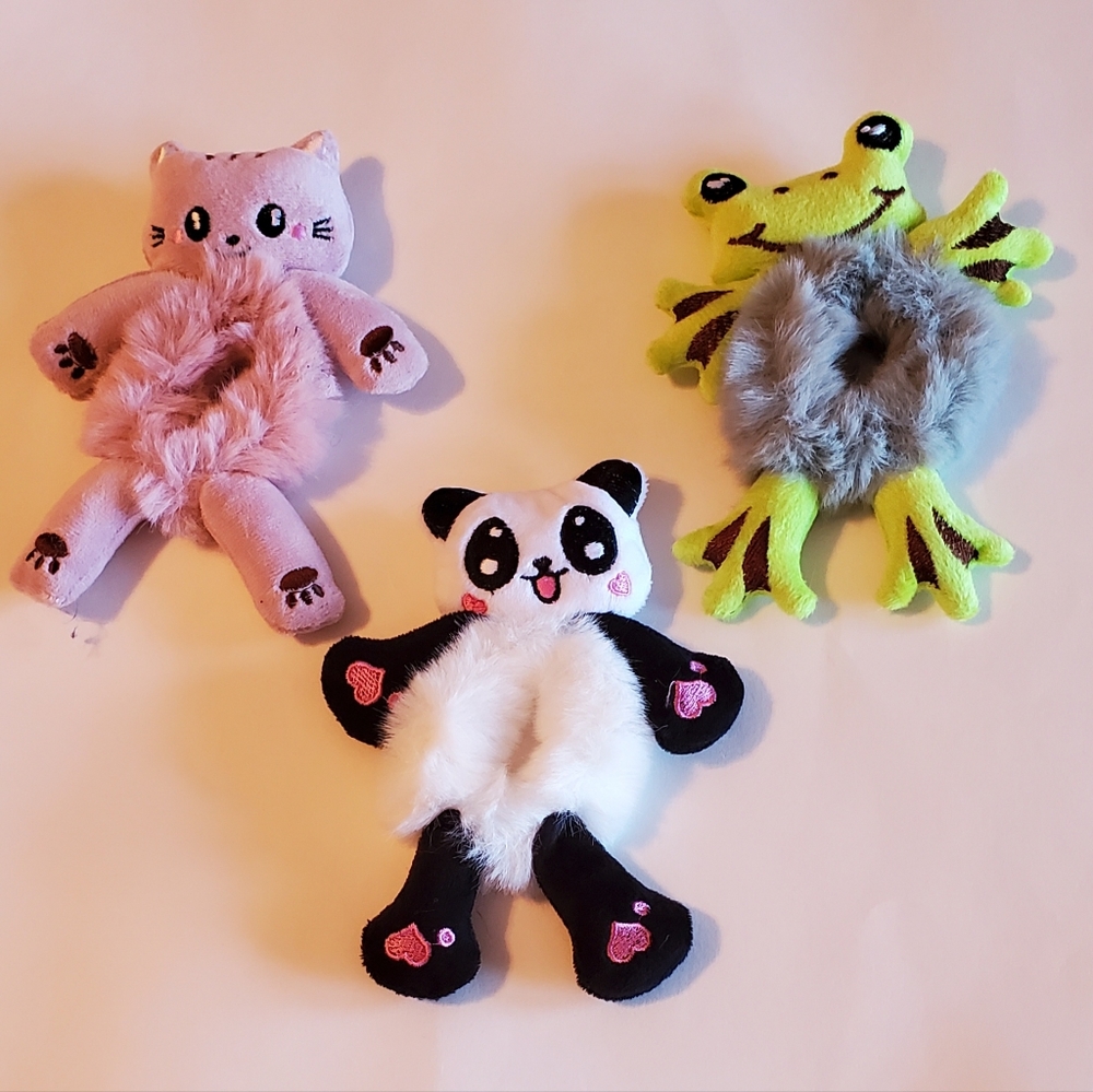 3 Pack Of Scrunchies Frog, Cat, Panda New - Picture 1 of 6